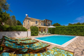 Villa Mili
